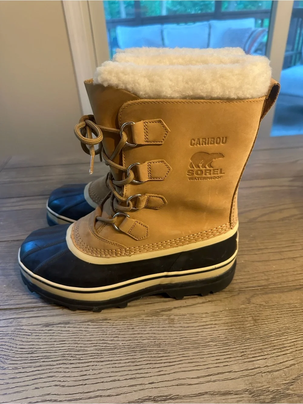 Sorel Tan Waterproof Lace-Up Faux-Fur  Boots New with tag